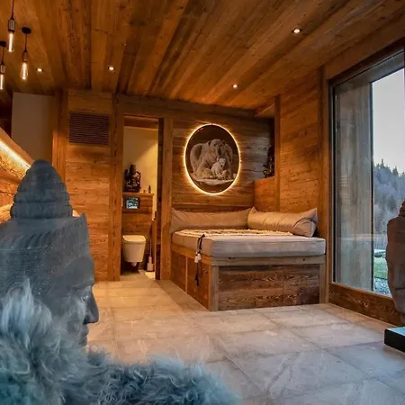 Oasis Distinctive Luxury Retreat In *
